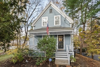 51 Lowell St, Arlington, MA 02476