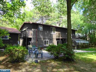 7438 W Crescent Dr, Britt, MN 55710