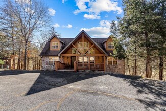 60 Mayberry Cir, Branson West, MO 65737