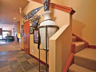 526 1st Ave S Unit 512, Seattle, WA 98104