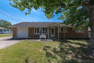 2174 Renshaw Ave, Dayton, OH 45439