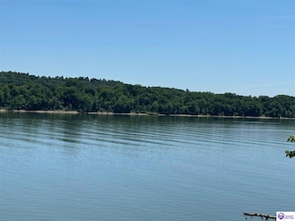 90 Russell Landing Rd, Brandenburg, KY 40108