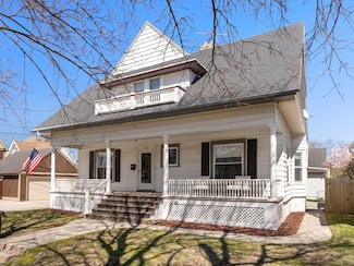 2409 Washington St, Two Rivers, WI 54241