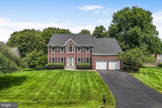 1176 Bandy Run Rd, Herndon, VA 20170
