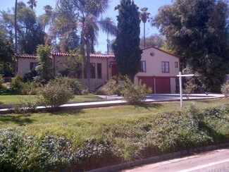 2854 Ivy St, Riverside, CA 92506