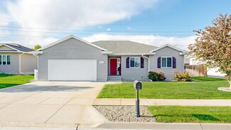 334 Dawn Dr, Columbus, NE 68601