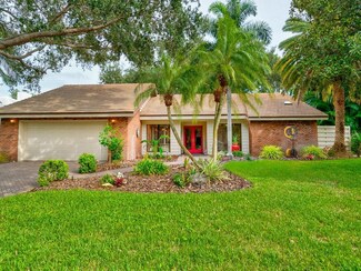 4785 Pine Harrier Dr, Sarasota, FL 34231