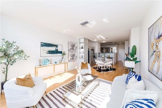 3810 Wilshire Blvd Unit 2010, Los Angeles, CA 90010