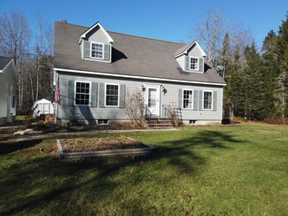 435 Gilpin Rd, Orland, ME 04472