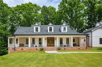 135 Uplands Ct, Alpharetta, GA 30004