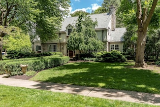 531 N Calvin Park Blvd, Rockford, IL 61107