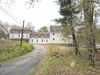 3 S Shore Rd, Salem, NH 03079