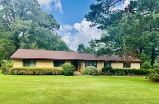 311 N Rogers Ave, Louisville, MS 39339