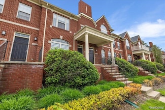 3070 Camden Dr Unit 51, Troy, MI 48084