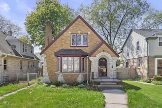 3853 N 42nd St, Milwaukee, WI 53216