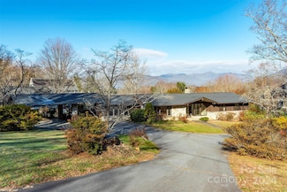 208 Dogwood Ln, Black Mountain, NC 28711