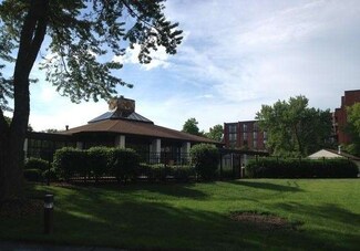 125 Acacia Cir Unit 604E, Indian Head Park, IL 60525