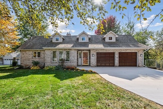 15575 Ranchview Ct, Wayzata, MN 55391