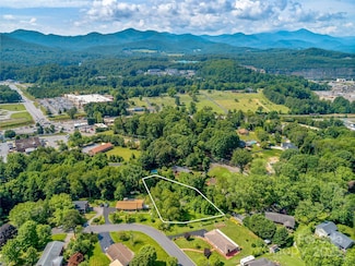 99999 Sedgefield Rd, Asheville, NC 28715