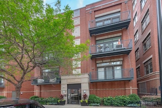 315 N Jefferson St Unit 402, Chicago, IL 60661