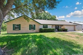 148 Alexander Dr, Seguin, TX 78155