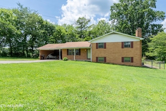 898 W Cunningham St, Alcoa, TN 37701