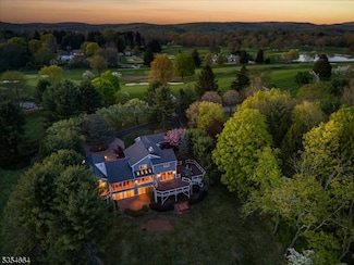 3 Golf Ln, Mendham, NJ 07945