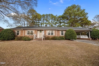 211 Marlowe Dr, Dunn, NC 28334