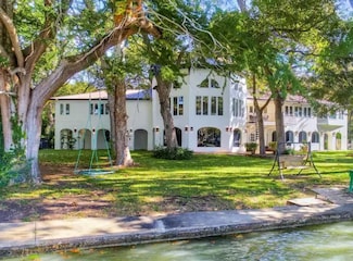 1263 Terminal Loop Rd, Mc Queeney, TX 78123