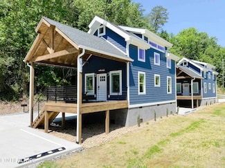 2808 Willa View Dr, Pigeon Forge, TN 37863