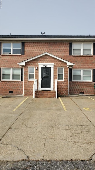 9711 8th View St Unit 3, Norfolk, VA 23503