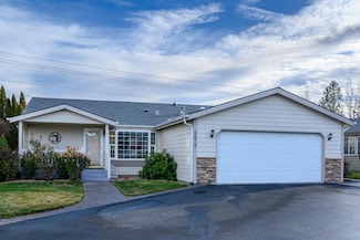 2679 NE Wintergreen Dr, Bend, OR 97701