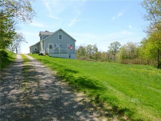 855 Mccleary Rd, Hookstown, PA 15050