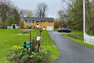 4405 Hulberton Rd, Holley, NY 14470