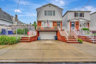 25 Linden St, Bayonne, NJ 07002