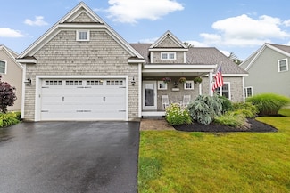 34 Fairway Dr, Kingston, MA 02364