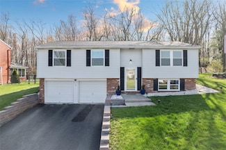 157 Pinehurst Dr, Freedom, PA 15042