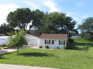 130 Ann St, Kingston, WI 53939