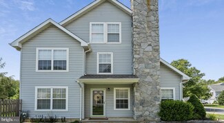 13 Haymarket Ct, East Windsor, NJ 08512