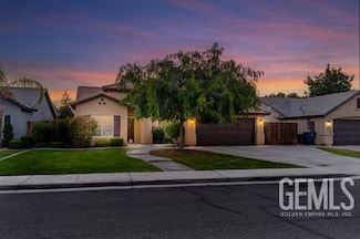 3811 Cornerstone Way, Bakersfield, CA 93311