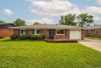 906 Silverwood Dr, Clarksville, IN 47129