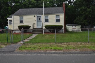 6 Warren Ave, Rockland, MA 02370