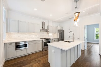 26 Newport St Unit two, Dorchester, MA 02125