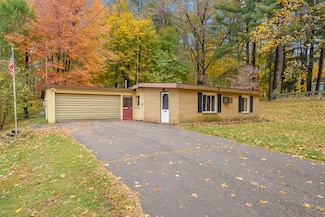 6283 W Sherman Lake Dr, Augusta, MI 49012