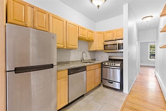 719 Adams St Unit 3L, Hoboken, NJ 07030
