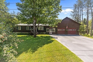 238 Horseshoe Ln, Lyndonville, VT 05851