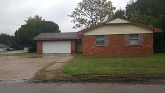 4900 Fox Ct, Oklahoma City, OK 73111