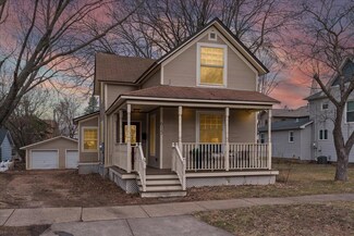 615 4th St, Hudson, WI 54016