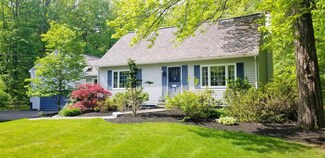 13 Evergreen Dr, Bow, NH 03304