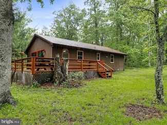 151 Teals Ln, Berkeley Springs, WV 25411